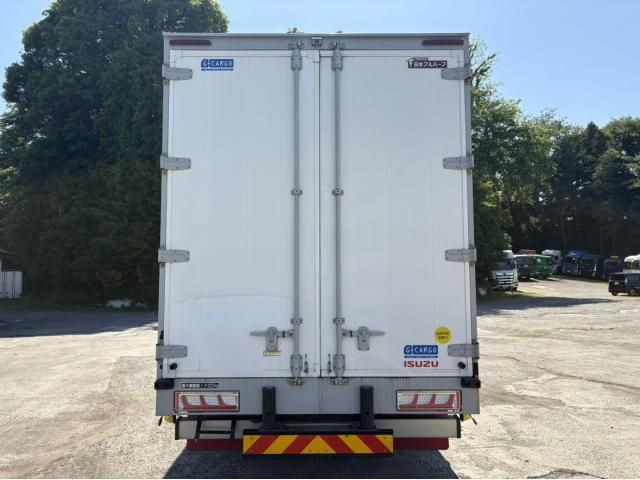 Isuzu GIGA 2018-03 6805429-6