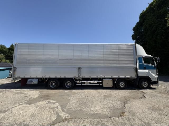 Isuzu GIGA 2018-03 6805429-7