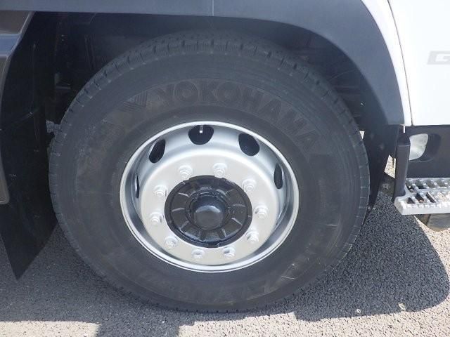 Isuzu GIGA 2018-04 6805417-13