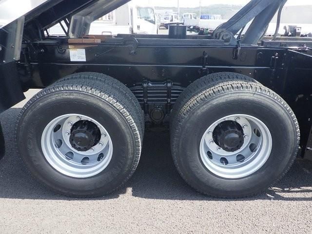 Isuzu GIGA 2018-04 6805417-16