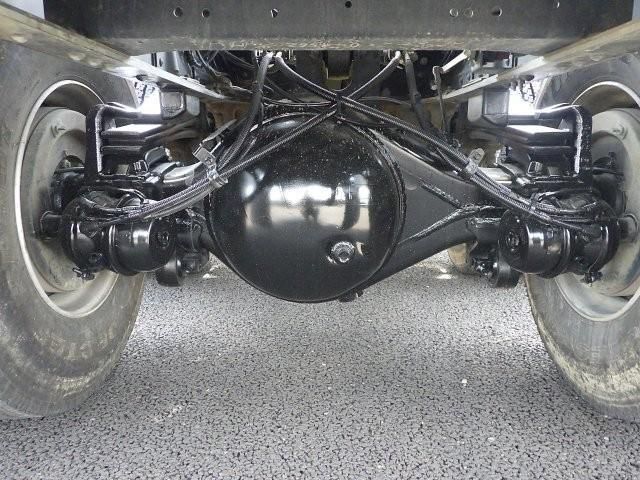 Isuzu GIGA 2018-04 6805417-20
