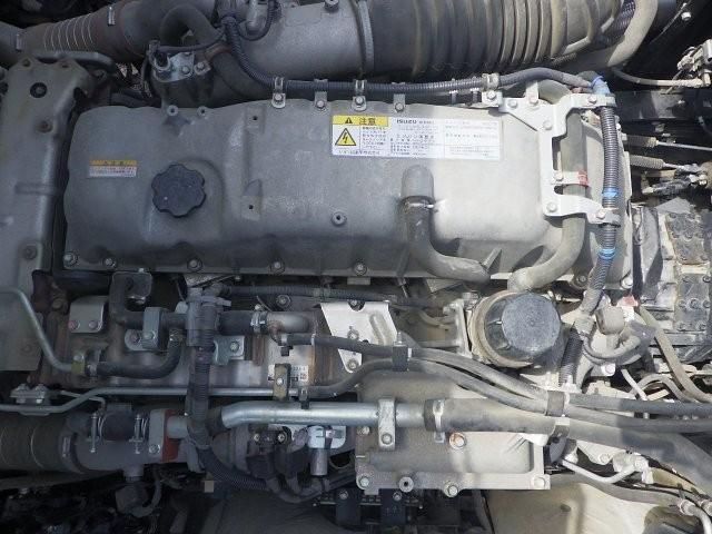 Isuzu GIGA 2018-04 6805417-29