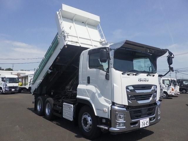 Isuzu GIGA 2018-04 6805417-4