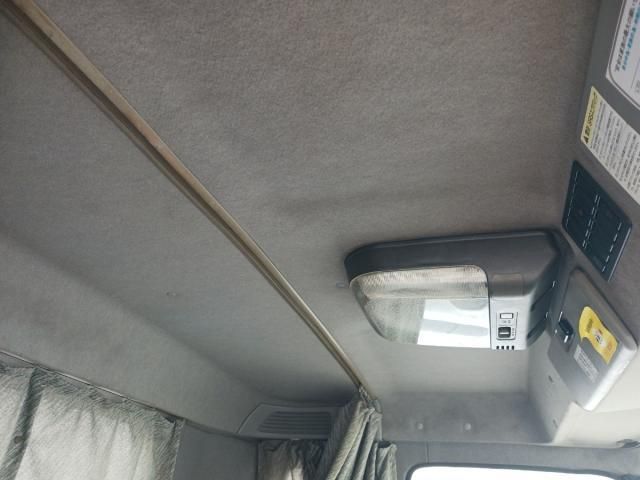 Isuzu GIGA 2010-02 6805422-11