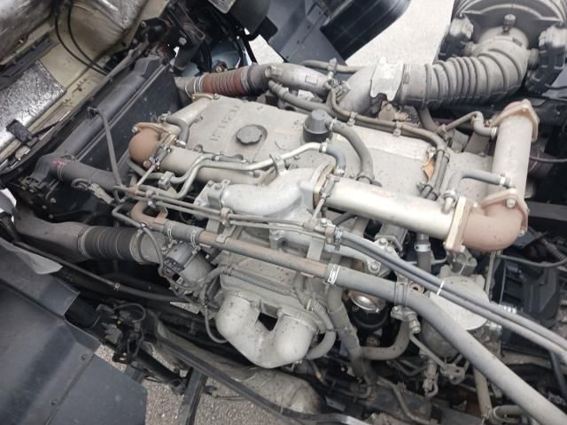 Isuzu GIGA 2010-02 6805422-22
