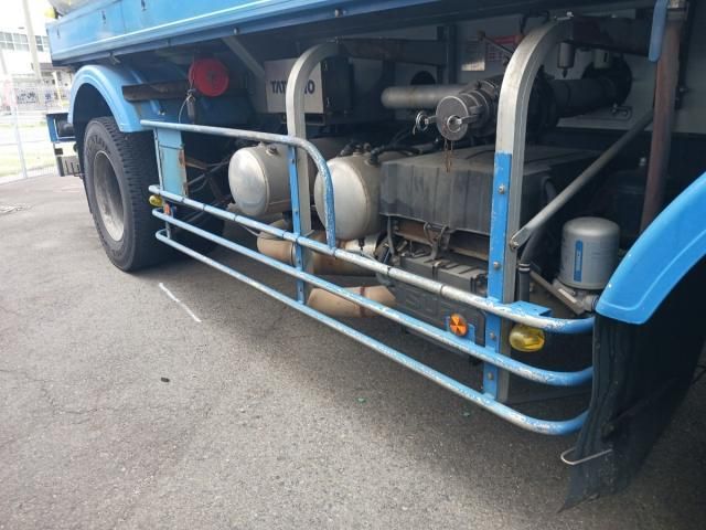 Isuzu GIGA 2010-02 6805422-3