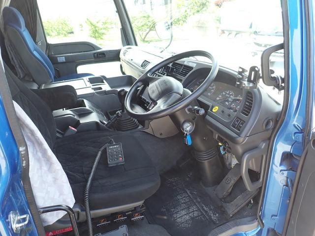 Isuzu GIGA 2015-07 6919896-9