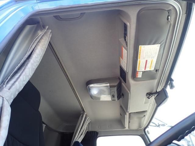 Isuzu GIGA 2015-07 6919896-10