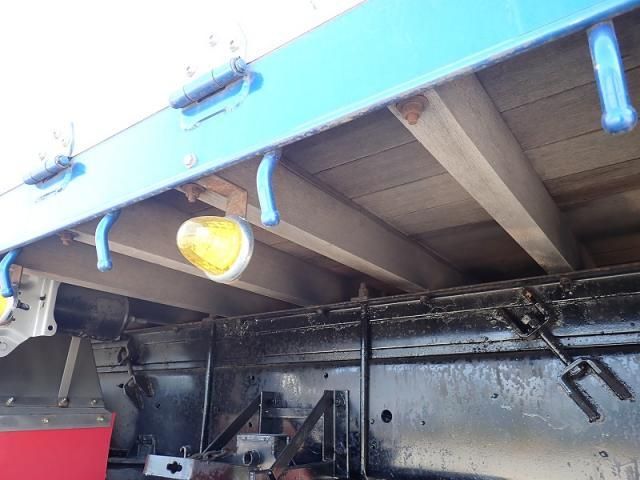 Isuzu GIGA 2015-07 6919896-17
