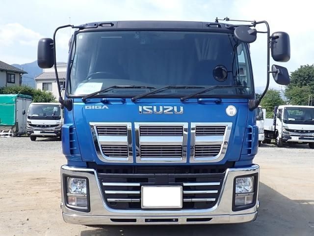 Isuzu GIGA 2015-07 6919896-4