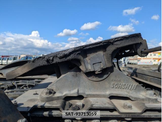 Isuzu GIGA 2016-07 6905744-12