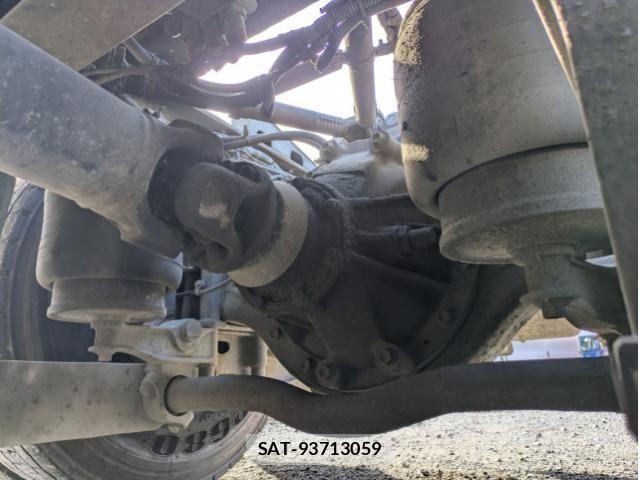 Isuzu GIGA 2016-07 6905744-18
