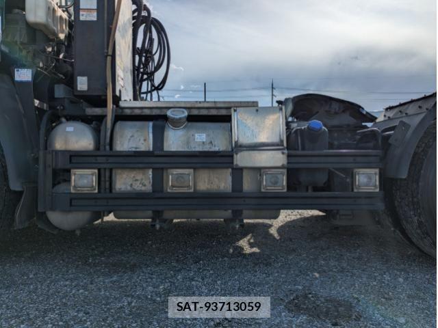 Isuzu GIGA 2016-07 6905744-19