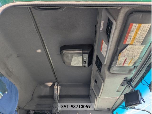 Isuzu GIGA 2016-07 6905744-24