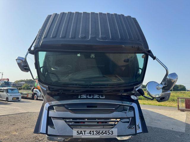 Isuzu GIGA 2020-03 6993840-29