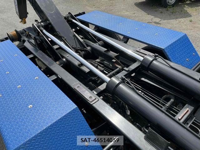 Isuzu GIGA 2016-03 6993841-6