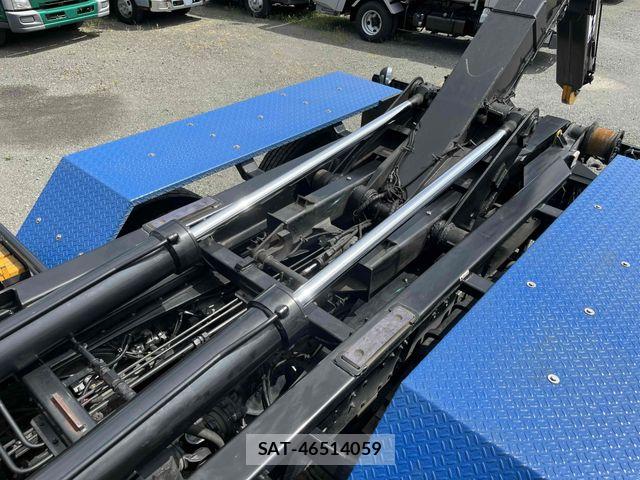 Isuzu GIGA 2016-03 6993841-7