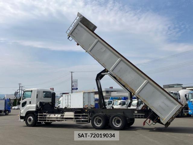 Isuzu GIGA 2023-02 7020531-4