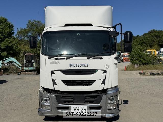 Isuzu GIGA 2018-01 7020536-0