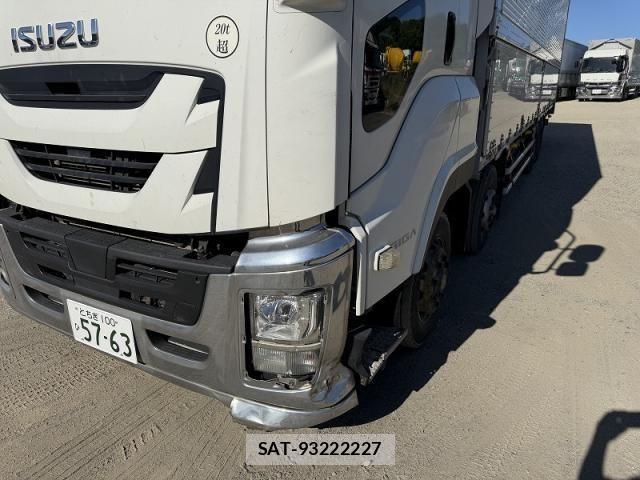 Isuzu GIGA 2018-01 7020536-11
