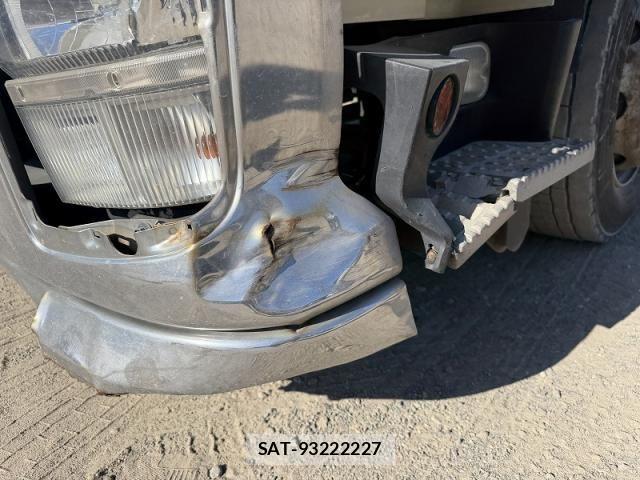 Isuzu GIGA 2018-01 7020536-14