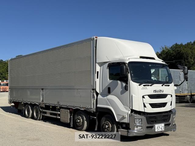 Isuzu GIGA 2018-01 7020536-7