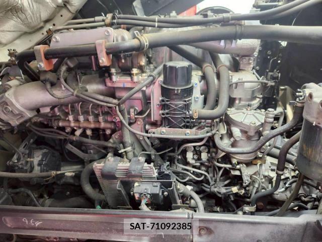 Isuzu GIGA 2017-03 7020534-12