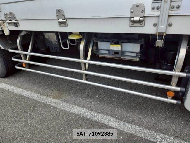 Isuzu GIGA 2017-03 7020534-14