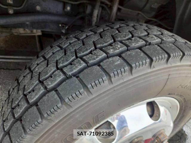 Isuzu GIGA 2017-03 7020534-19