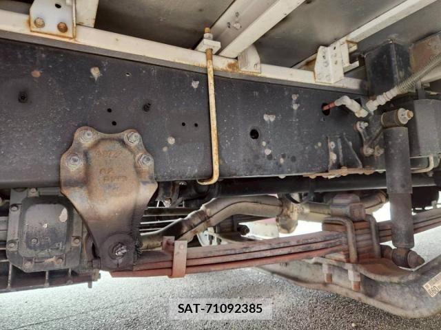 Isuzu GIGA 2017-03 7020534-24
