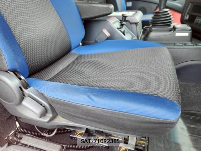 Isuzu GIGA 2017-03 7020534-6