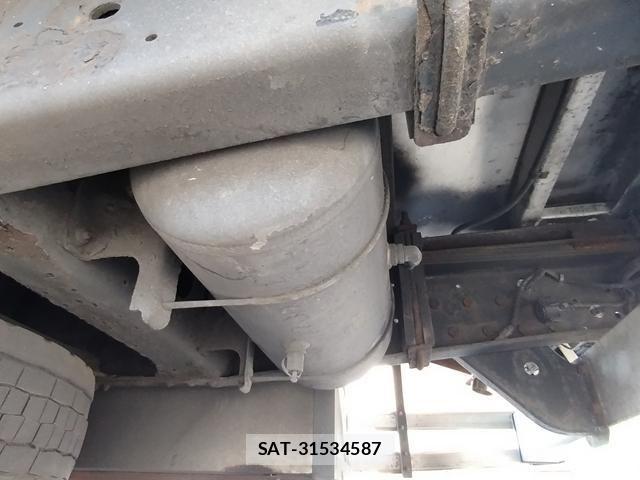 Isuzu GIGA 2016-06 7020535-16