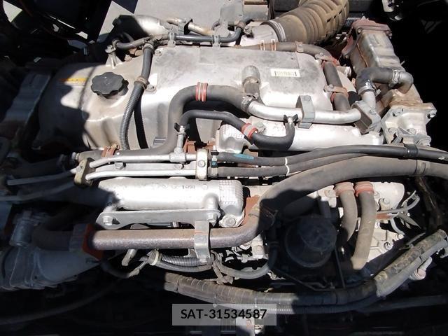 Isuzu GIGA 2016-06 7020535-19