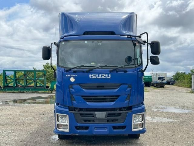 Isuzu GIGA 2017-01 7199640-0