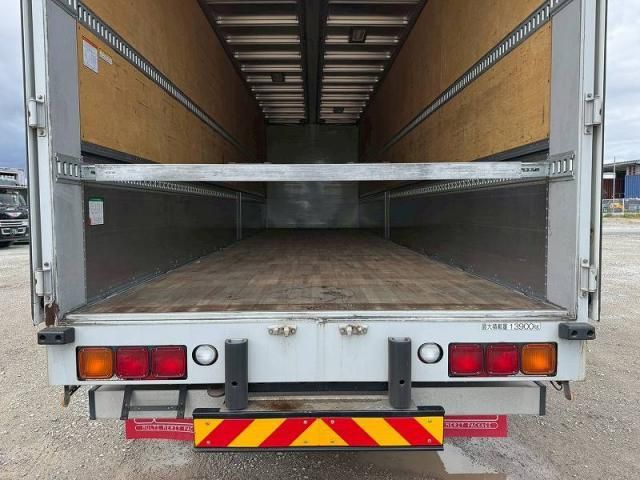 Isuzu GIGA 2017-01 7199640-22