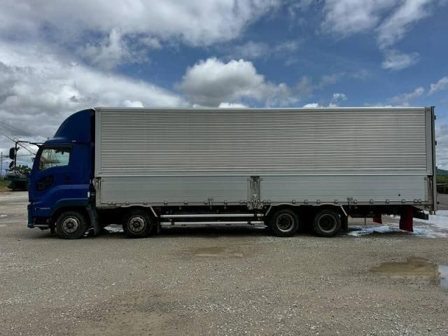 Isuzu GIGA 2017-01 7199640-2