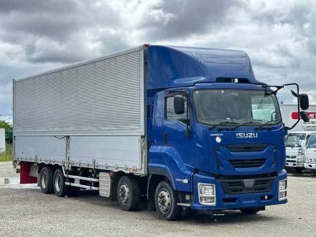 Isuzu GIGA 2017-01 7199640-7