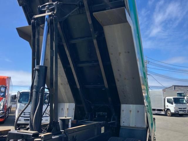 Isuzu GIGA 2019-01 7199632-12
