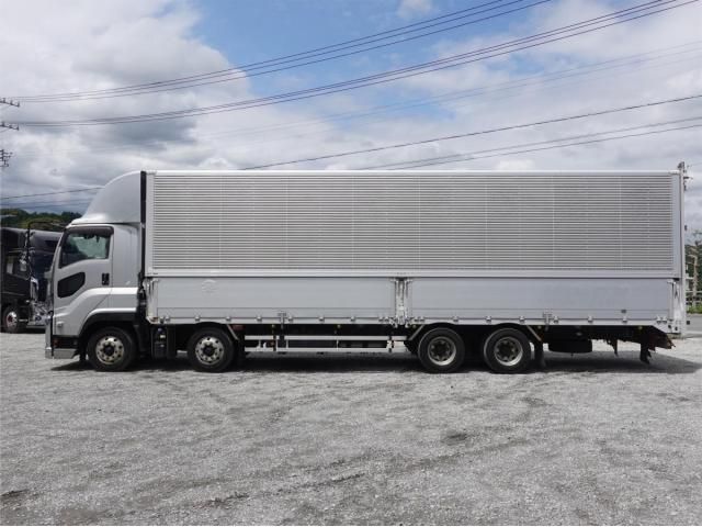 Isuzu GIGA 2019-07 7199641-11