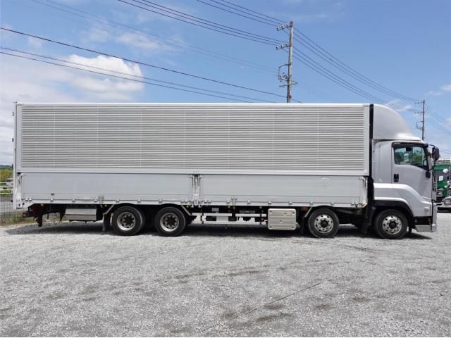 Isuzu GIGA 2019-07 7199641-8