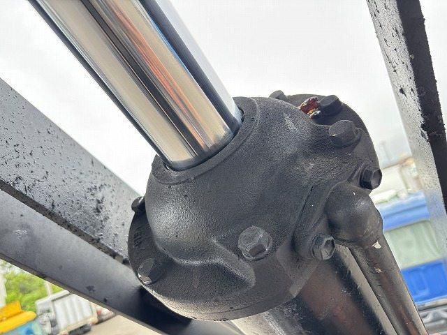 Isuzu GIGA 2004-06 7199642-11