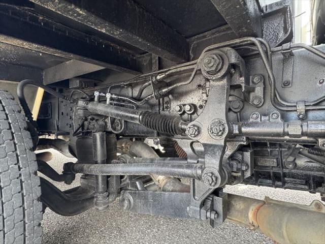 Isuzu GIGA 2017-08 7199634-23