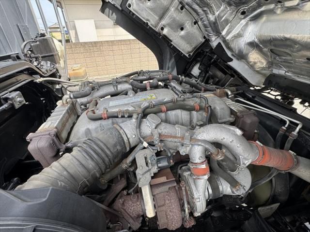 Isuzu GIGA 2017-08 7199634-24