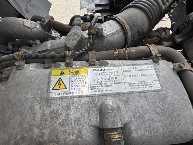 Isuzu GIGA 2017-08 7199634-26
