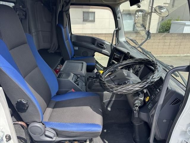 Isuzu GIGA 2017-08 7199634-28