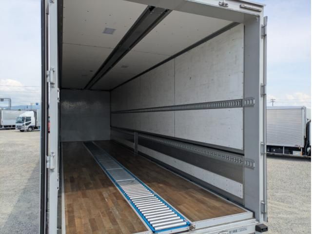 Isuzu GIGA 2023-09 7199631-14