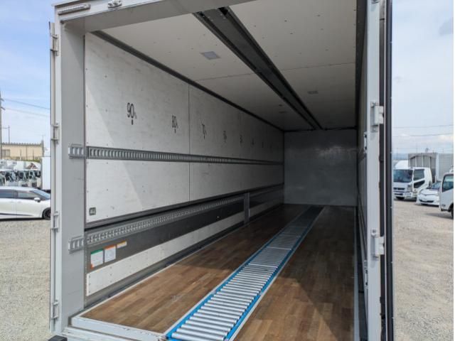 Isuzu GIGA 2023-09 7199631-15