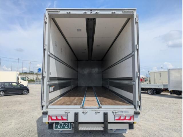 Isuzu GIGA 2023-09 7199631-8