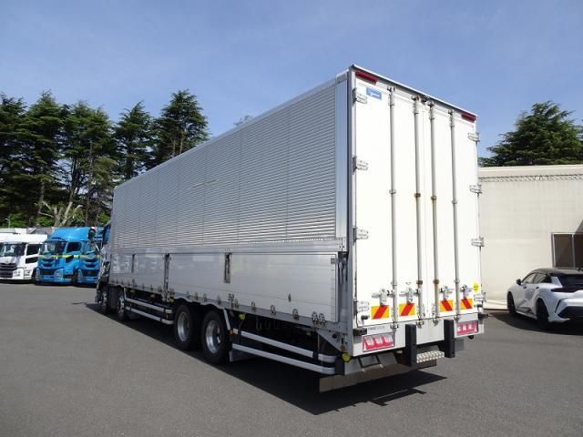 Isuzu GIGA 2020-09 7199635-3