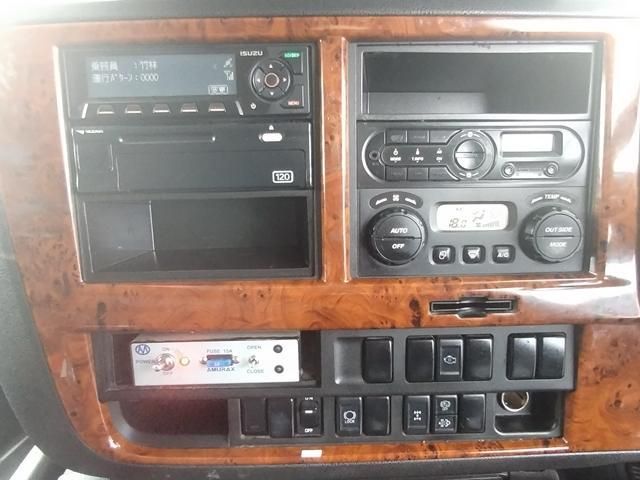 Isuzu GIGA 2017-12 7199633-25